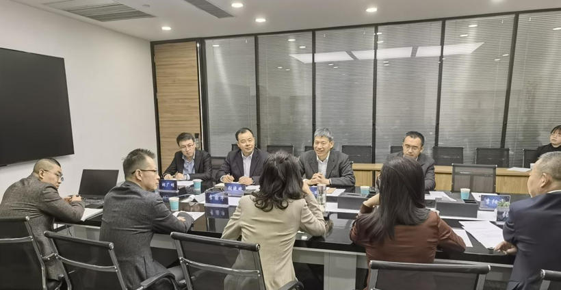 ku娱乐科技科技委常务副主任黄全义率队赴西安城市发展资源信息有限公司洽谈交流